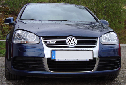 VWGolfR32_01